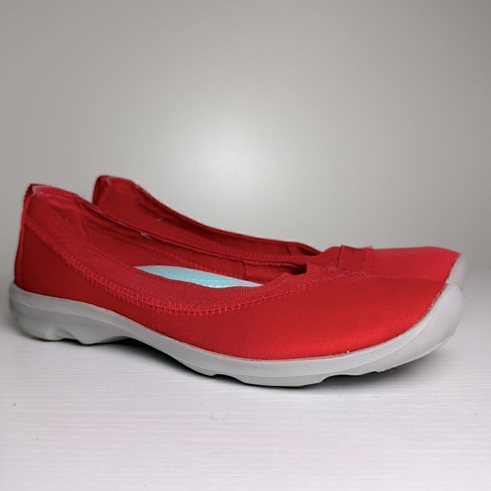 CROC Busy Day Red Stretch Slip On Women’s Size 6m